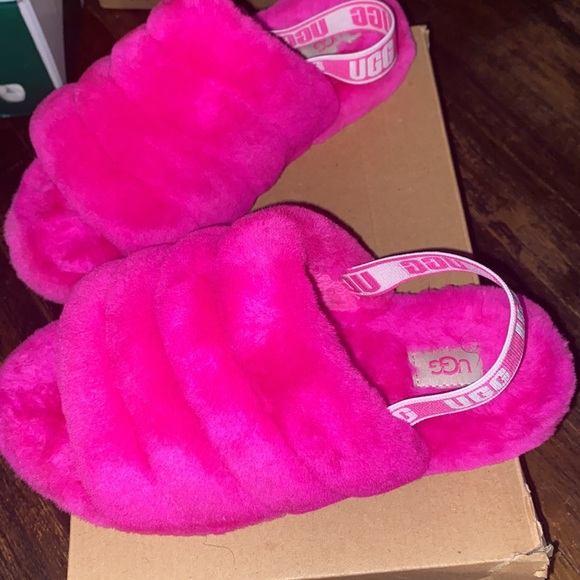 Ugg slides - Picture 4 of 5
